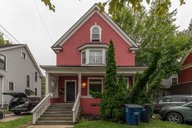 808 E Ann St in Ann Arbor, MI - Building Photo - Building Photo