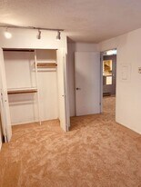 9474 Redmond - Woodinville Rd NE in Redmond, WA - Building Photo