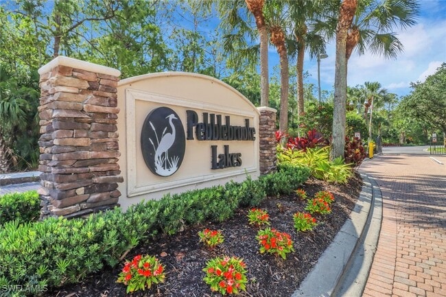 81 Burnt Pine Dr in Naples, FL - Building Photo - Building Photo