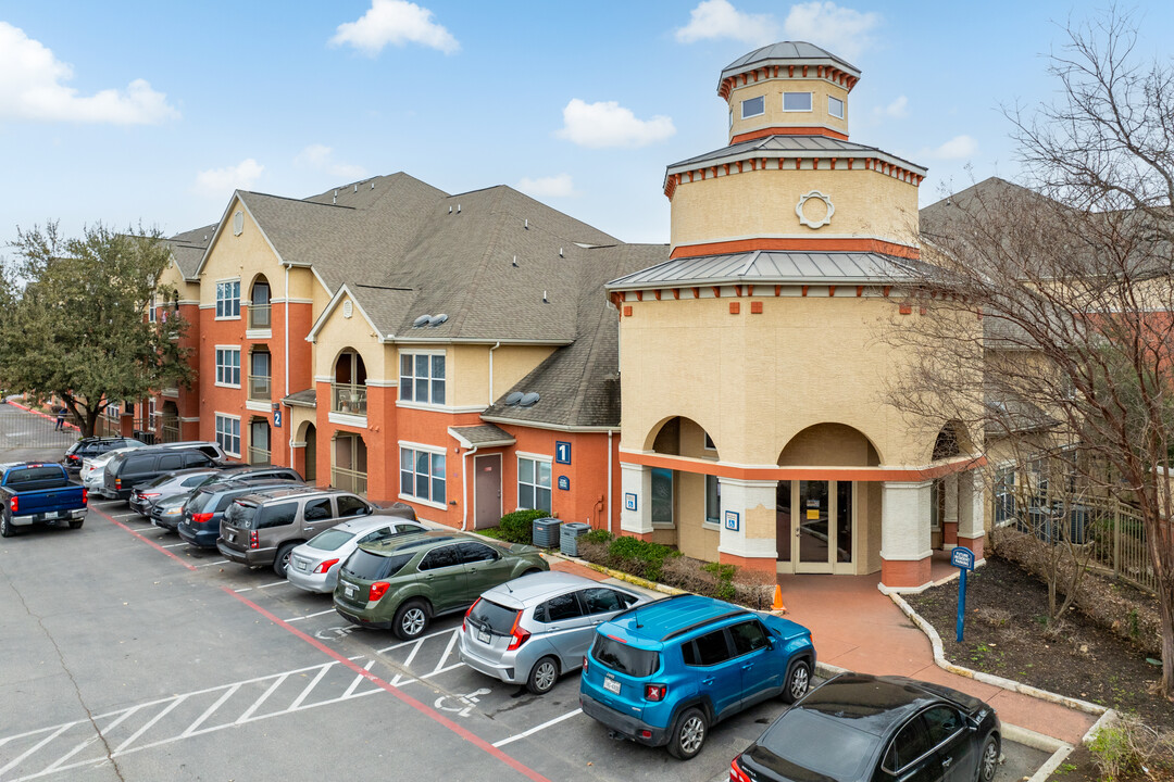 The Alhambra - Old in San Antonio, TX - Building Photo