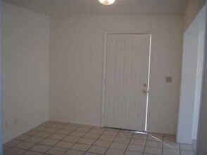 4207 N 74th Dr in Phoenix, AZ - Building Photo - Building Photo