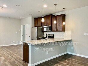 128 Earl Keen St in Leander, TX - Building Photo - Building Photo