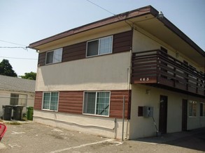 463 Hale Ave in Oakland, CA - Foto de edificio - Building Photo