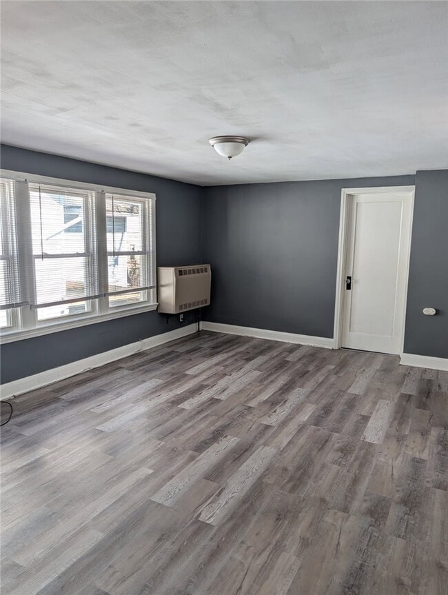 105 Ontario St in Rochester, NY - Building Photo - Building Photo