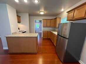 6341 SE 62nd Ave in Portland, OR - Building Photo - Building Photo