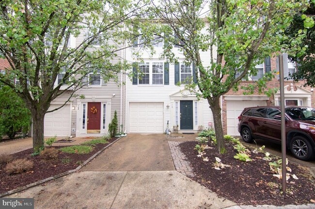 property at 110 Ingle Pl