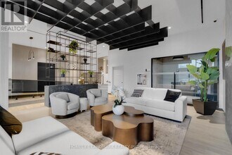 8020 Derry Rd in Milton, ON - Building Photo - Building Photo