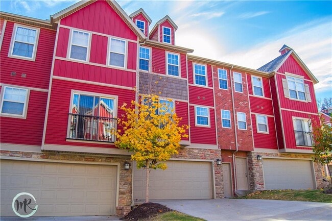 property at 2868 W Lakewood Dr