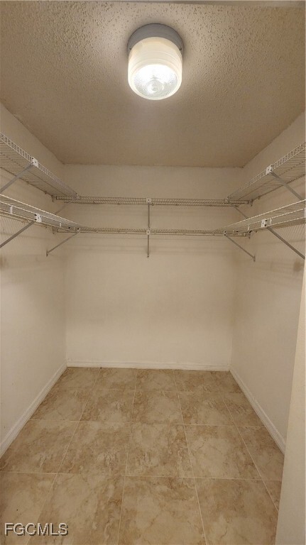 property at 1226 S Brandywine Cir