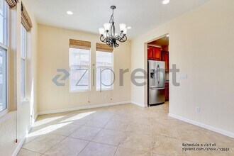 704 Moore Way in Folsom, CA - Building Photo - Building Photo