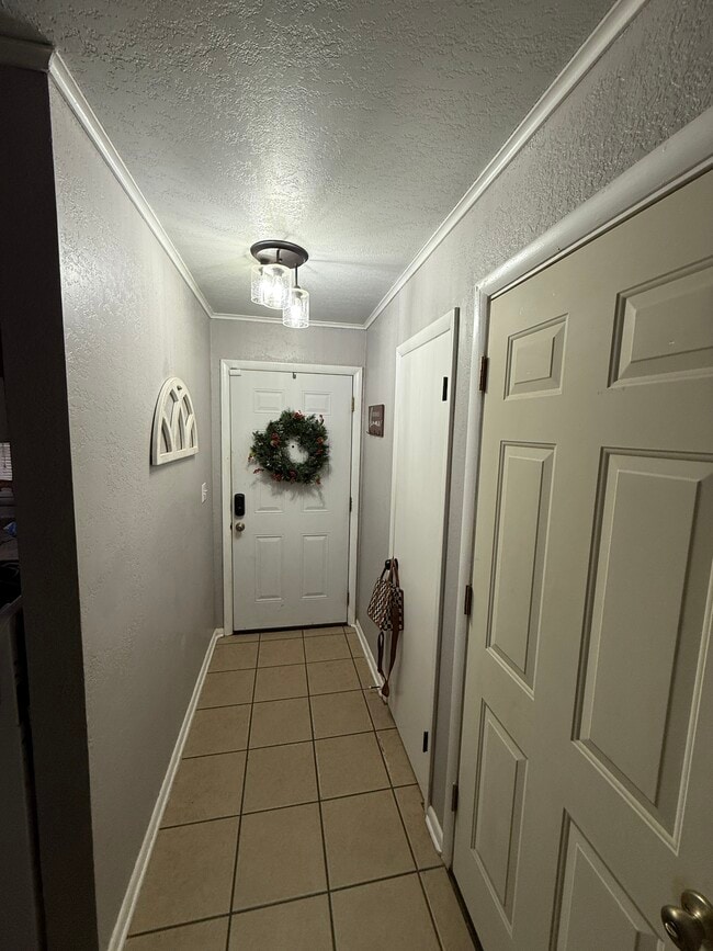 1326 Hite Blvd in Enid, OK - Building Photo - Building Photo