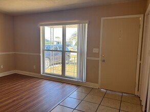 6453 Skyline Ct in Spring Hill, FL - Building Photo - Building Photo