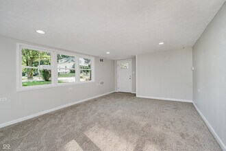 324 N Tennessee St in Danville, IN - Building Photo - Building Photo