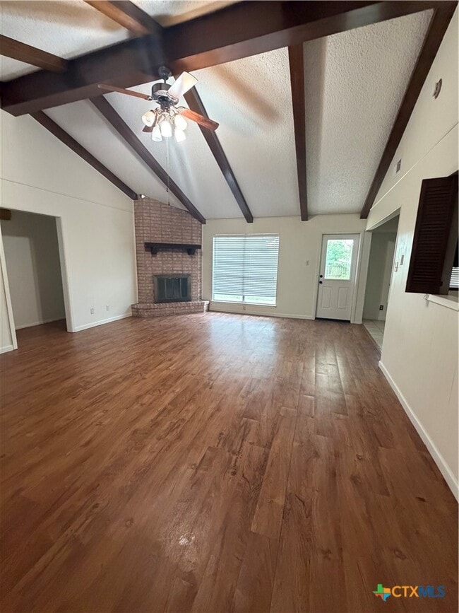 1727 Redwood St in Seguin, TX - Building Photo - Building Photo