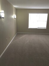 925 Cleveland St in Greenville, SC - Foto de edificio - Building Photo