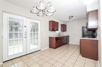 2942 Mesa View Dr in Dallas, TX - Building Photo - Building Photo