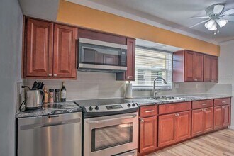 973 Trotter Rd in Largo, FL - Building Photo - Building Photo