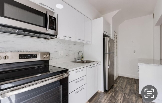property at 723 NE 91st St