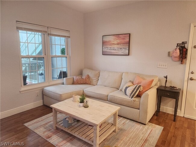 23560 Walden Center Dr in Estero, FL - Building Photo - Building Photo