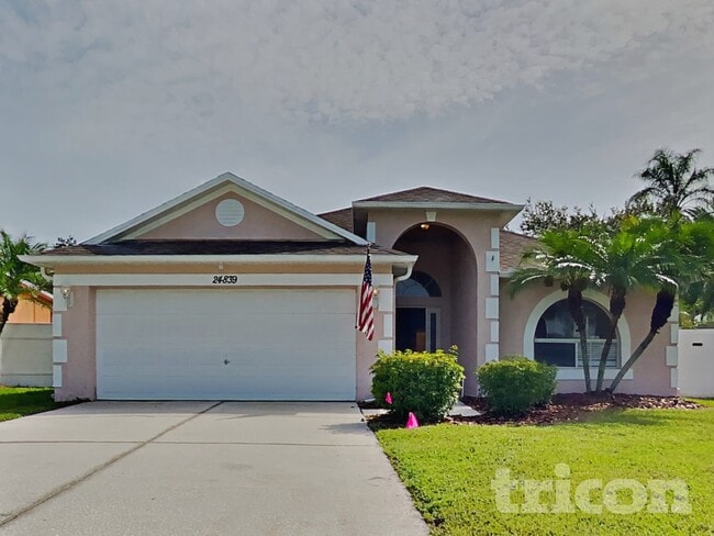 24839 Gun Smoke Dr in Land O Lakes, FL - Foto de edificio - Building Photo
