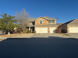 44334 Sundance Ct in Lancaster, CA - Building Photo