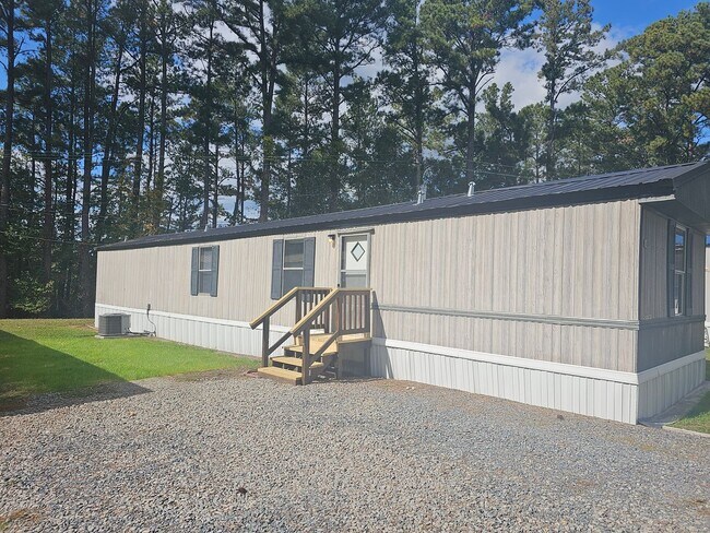 90 Craft Ln in Sanford, NC - Building Photo - Building Photo