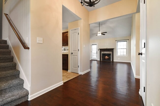 1863 Deerstand Dr in Clarksville, TN - Building Photo - Building Photo