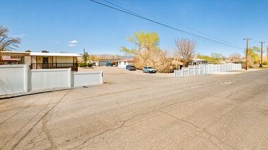 315 Vine St in Fernley, NV - Building Photo - Building Photo