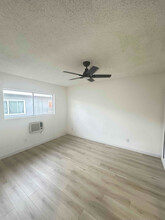 8120 Owensmouth Ave in Los Angeles, CA - Building Photo - Building Photo