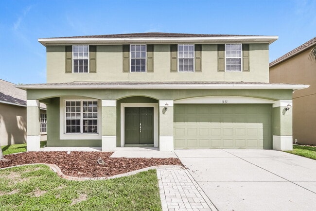 property at 1652 Crossvine Ct