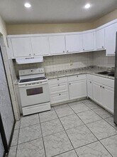 5461 SW 38th Ct in West Park, FL - Foto de edificio - Building Photo