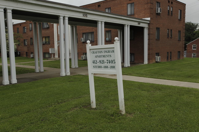 Crafton Ingram Apartments in Pittsburgh, PA - Building Photo - Building Photo