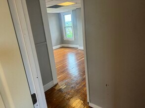 216 Watson Ave, Unit 2 in Fairmont, WV - Building Photo - Building Photo
