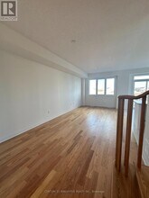 202 Port Cres in Welland, ON - Building Photo - Building Photo