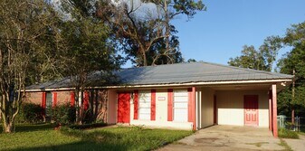 623 S Cypress St in Hammond, LA - Building Photo