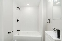 2709 W Jefferson St photo'