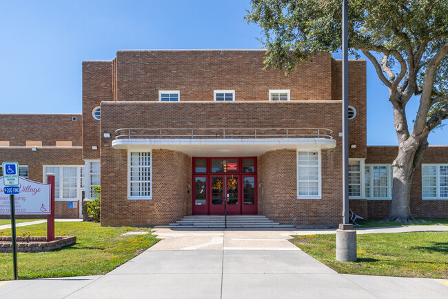 Bayside Village Senior Apartments in Pascagoula, MS - Foto de edificio - Building Photo