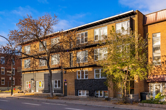 2205-2215 Rosemont Boul in Montréal, QC - Building Photo - Building Photo