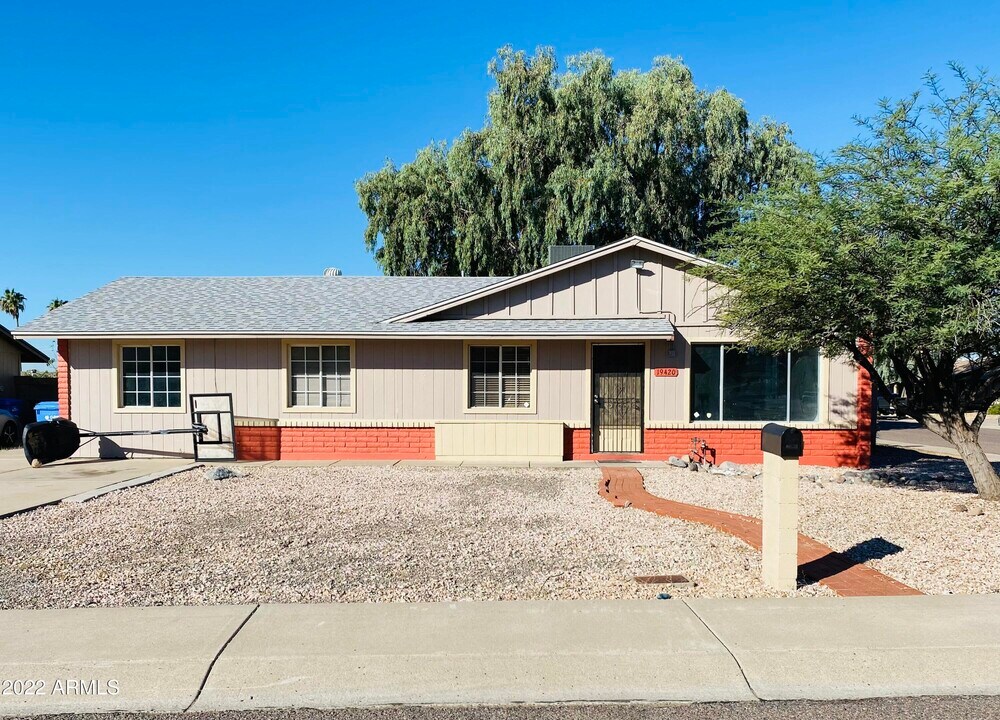 19420 N 5th Dr in Phoenix, AZ - Building Photo