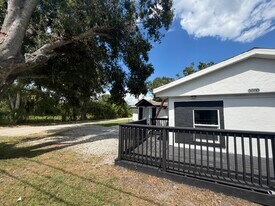 3000 E 20th St in Sanford, FL - Building Photo