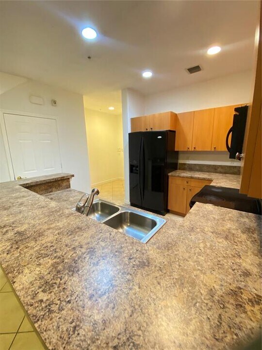 3503 NW 14th Ct in Lauderhill, FL - Foto de edificio
