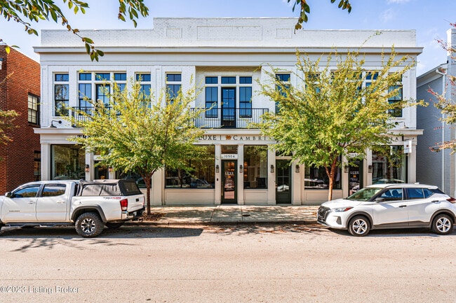 property at 10506 Meeting St