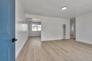 344 Pennsylvania Dr in Watsonville, CA - Building Photo