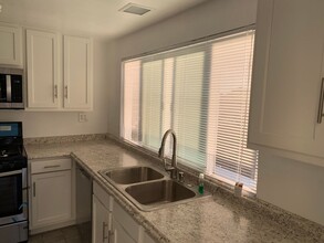 28255 Flechas in Mission Viejo, CA - Building Photo - Building Photo