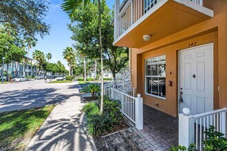 342 Olssen Ave in Fort Lauderdale, FL - Building Photo - Building Photo