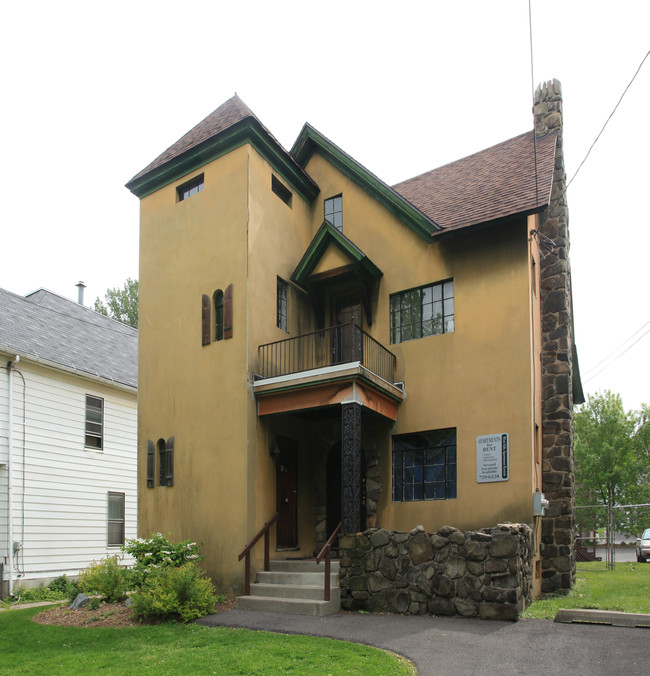 128 Chapin St in Binghamton, NY - Foto de edificio - Primary Photo