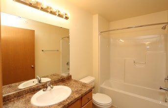 Soda Creek Estates in Oshkosh, WI - Foto de edificio - Interior Photo