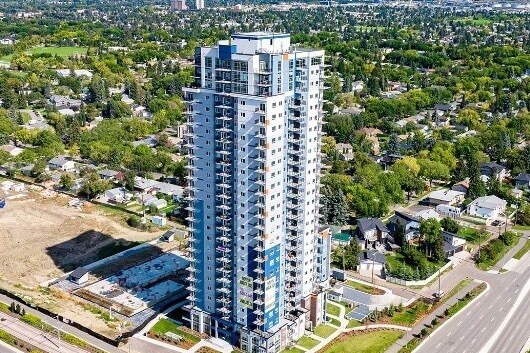 The Beacon at East Junction in Edmonton, AB - Building Photo