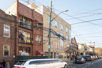 40-48 97th St in Flushing, NY - Building Photo - Building Photo