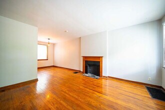 213 E Hudson St in Columbus, OH - Building Photo - Building Photo